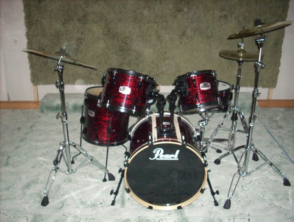 accoustic studio drums